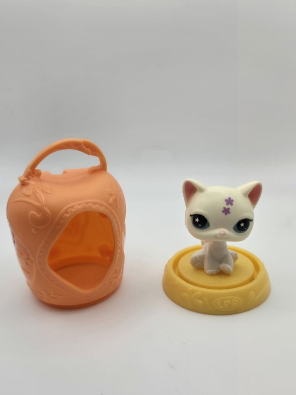 Littlest Pet Shop Mcdonalds White Cat With Purple Stars Happy Meal Toy